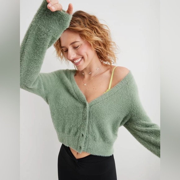 Aerie Fuzzy Sage Green Women's Sweater - Picture 1 of 9
